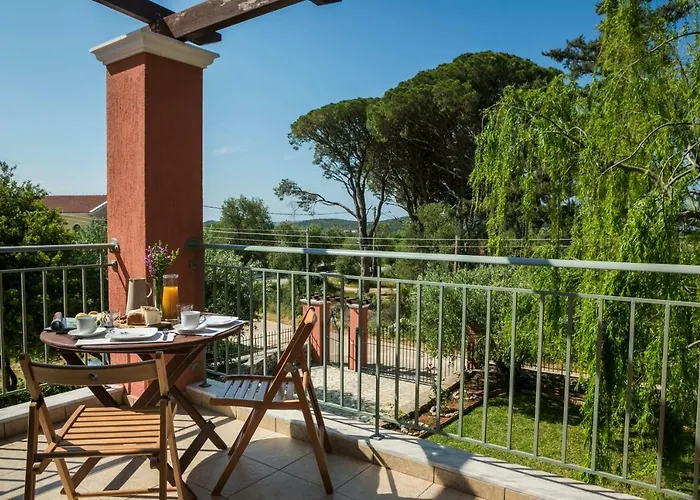 Villa Maritina Razata